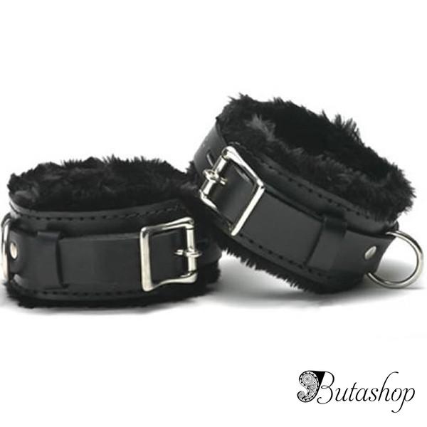 Черные кожаные наручники с мехом - butashop.com